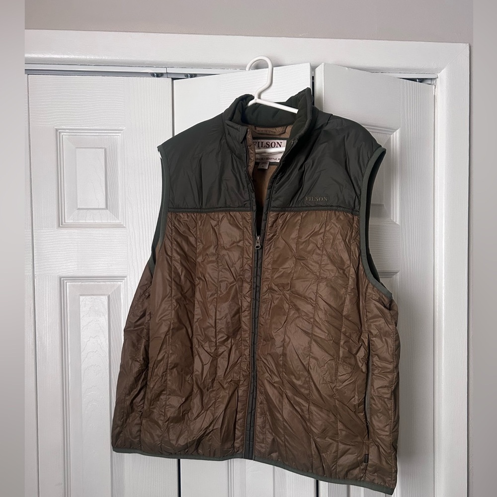 Filson Men's Olive and Khaki Puffer Jacket